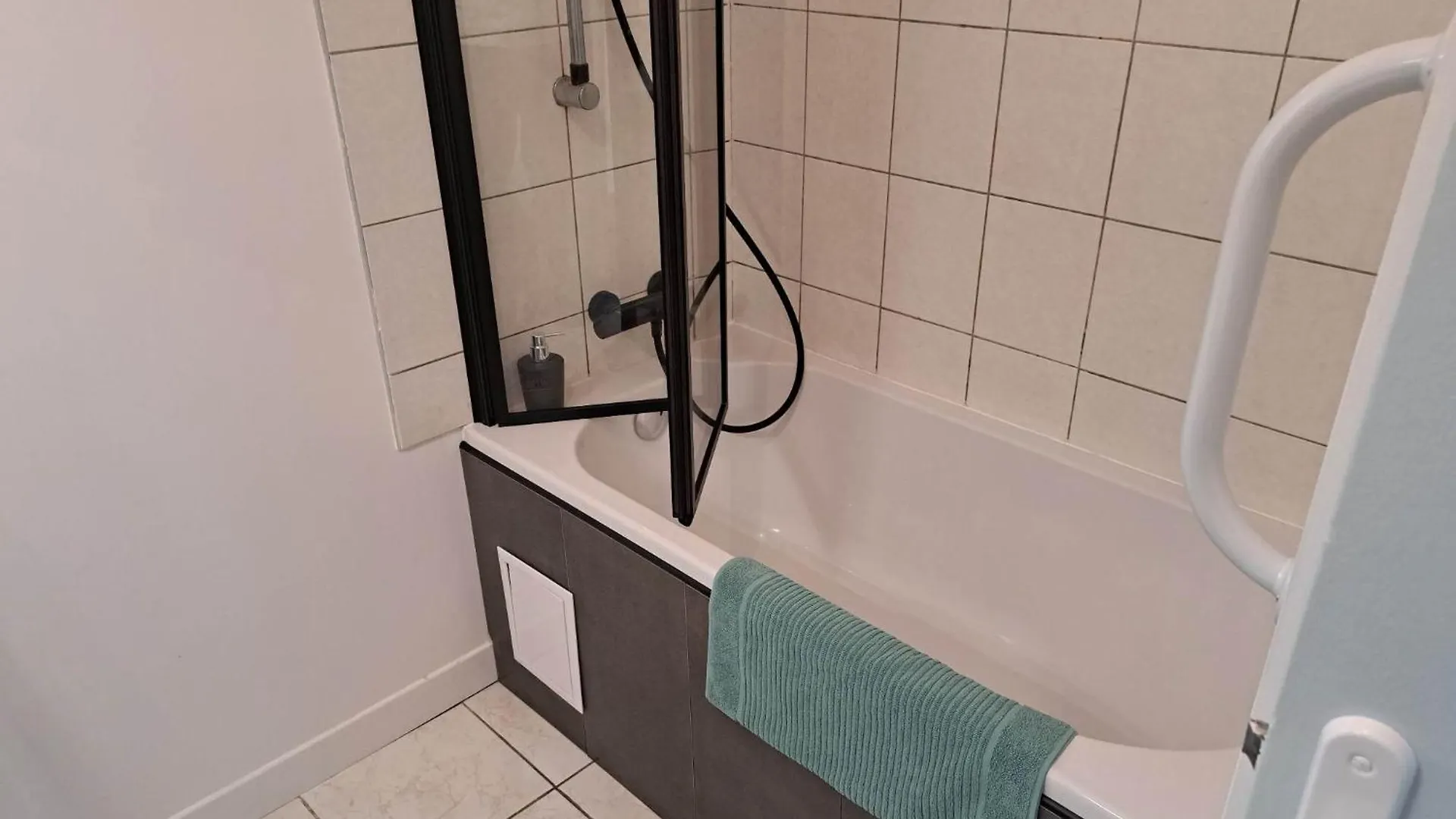 Appartements Lannion Proche Centre, Cotes De Granit Rose